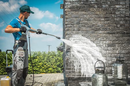 Brick Cleaning
